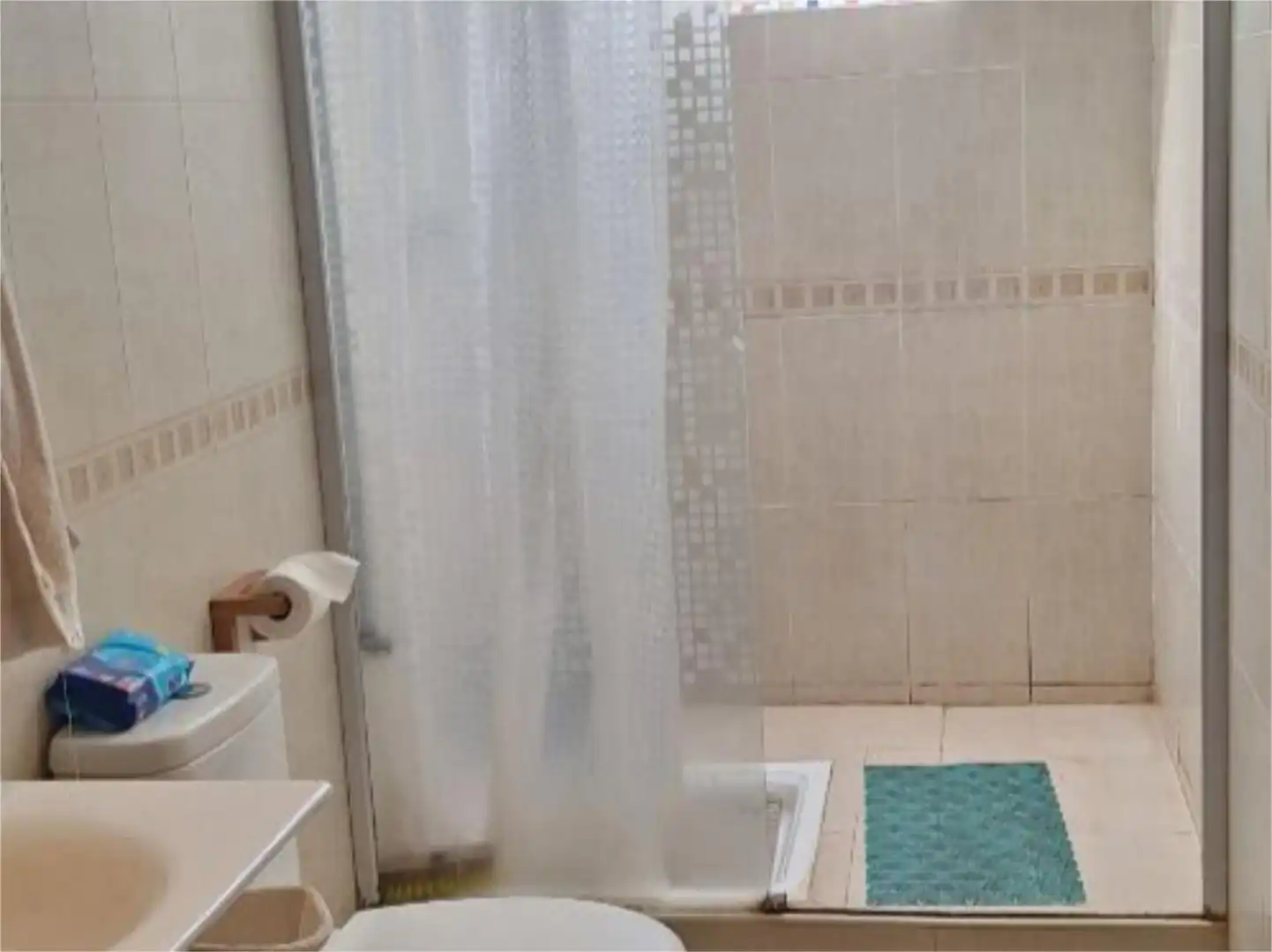 Piso en venta en Calle Cicerón, 2, Alfonso XIII Baño de Piso en venta en Melilla con Aire acondicionado, Parquet y Terraza
