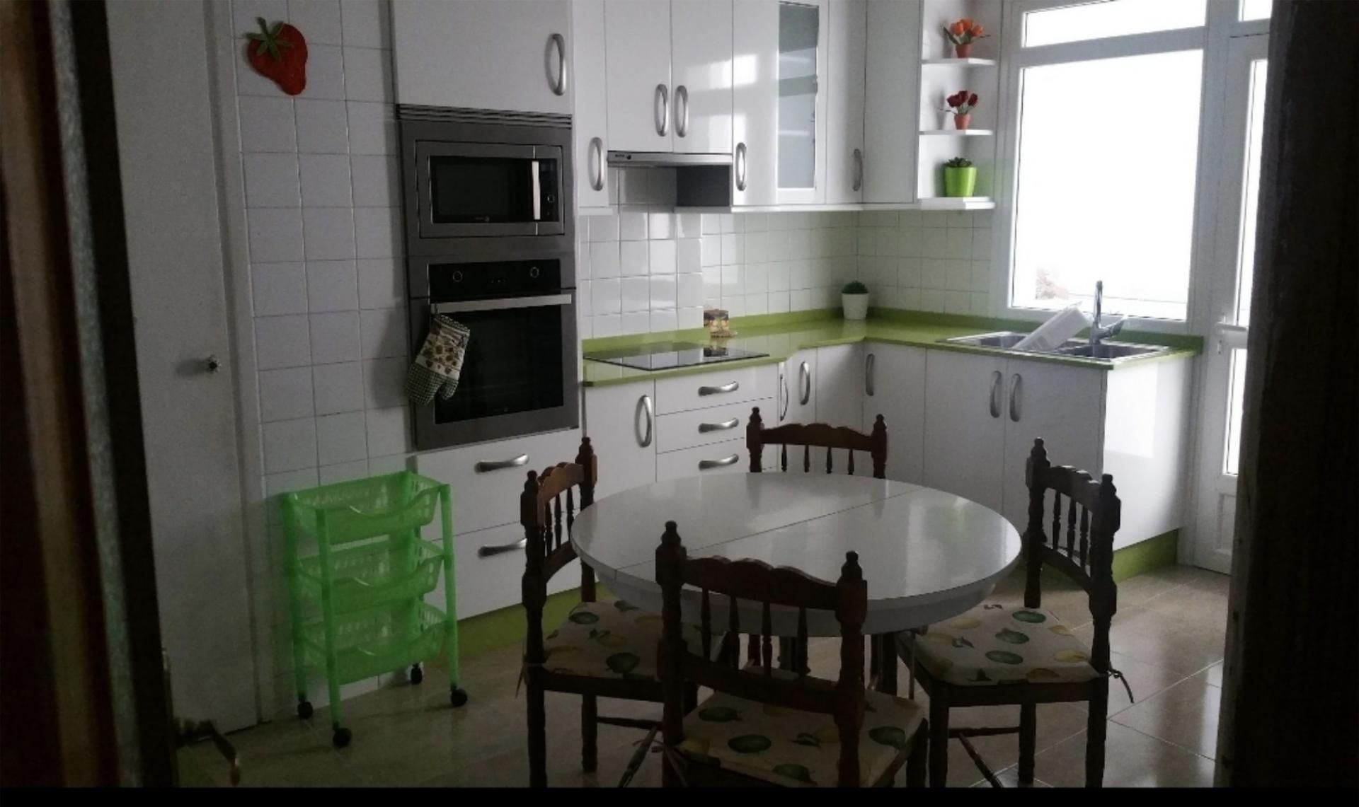 Cocina de Piso en venta en Lugo Capital con Calefacción, Parquet y Trastero