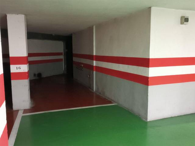 Garaje en Alquiler en Calle de Pedro María Ric, 3C en Paseo Constitución - Las Damas