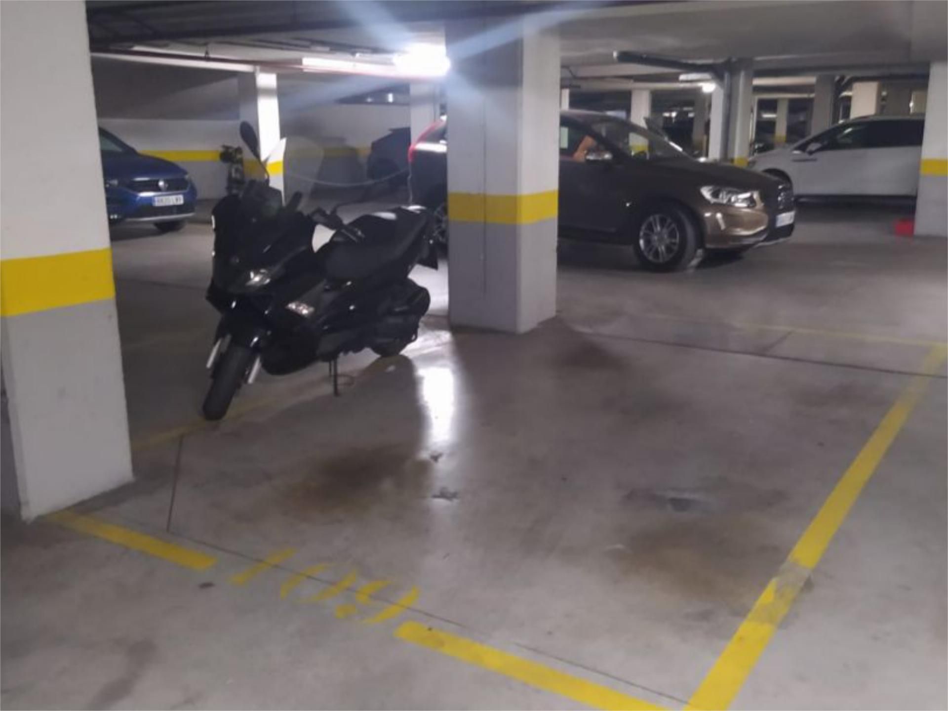 Parking of Garage to rent in  Madrid Capital