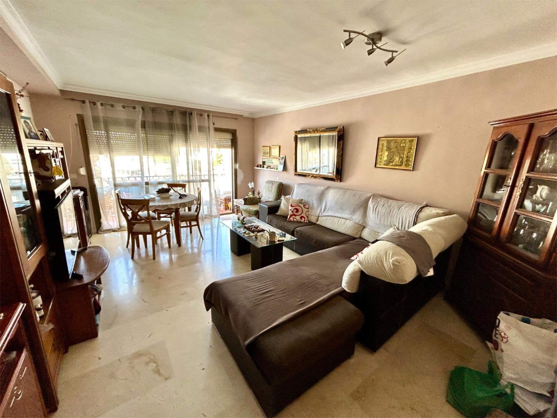 Sala d'estar de Pis en venda en Estepona amb Terrassa