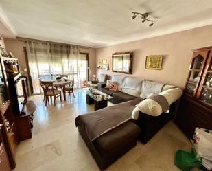 Living room of Flat for sale in Estepona  with Terrace