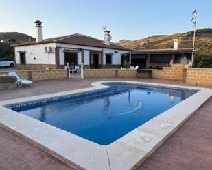 Swimming pool of House or chalet to rent in Álora  with Air Conditioner, Heating and Private garden