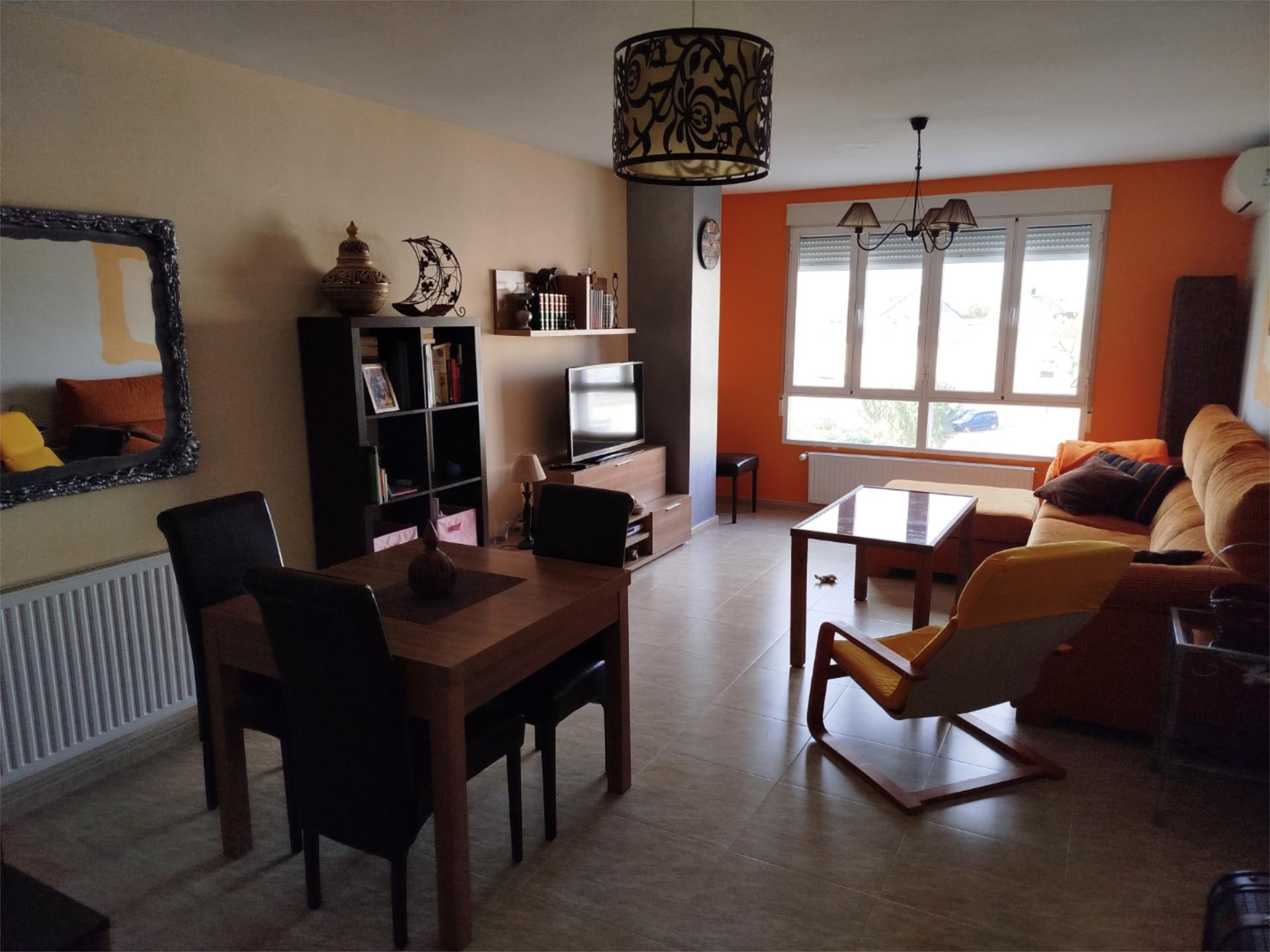Sala d'estar de Pis en venda en Quintanar de la Orden amb Aire condicionat