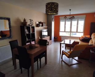 Sala d'estar de Pis en venda en Quintanar de la Orden amb Aire condicionat