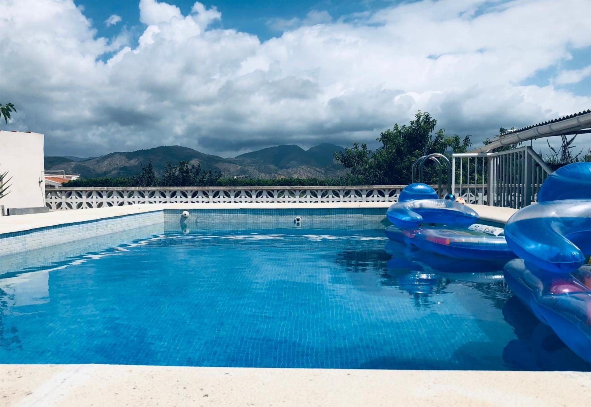 Piscina de Casa o xalet en venda en Castellón de la Plana / Castelló de la Plana amb Aire condicionat, Calefacció i Jardí privat