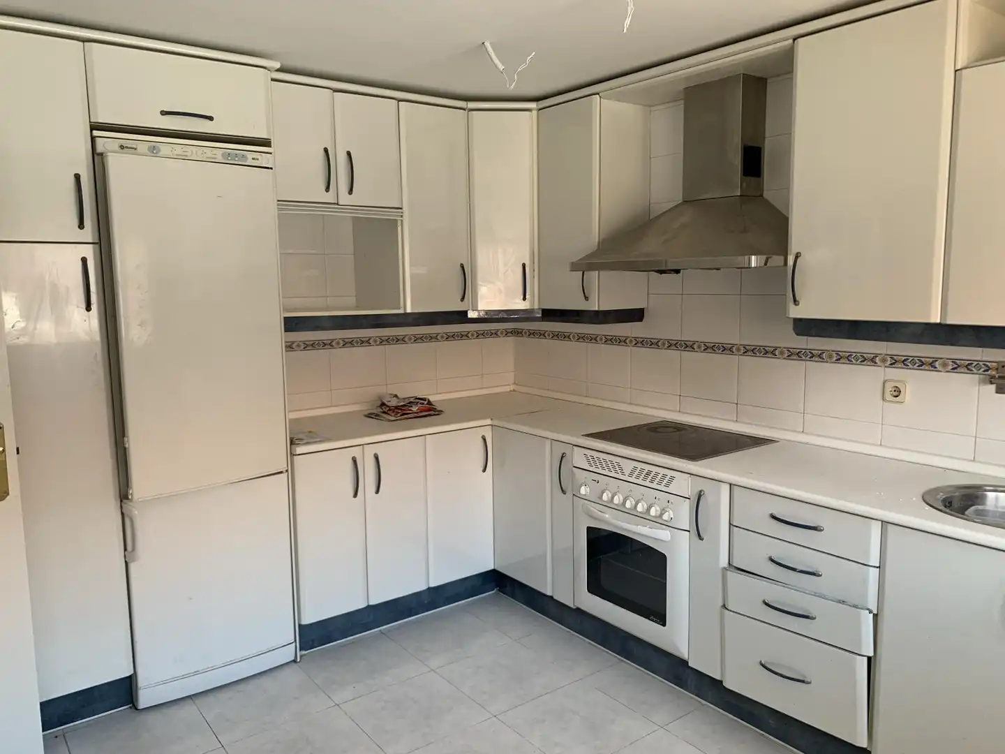 Piso en venta en Calle Calle de Arenas de San Pedro, 28, Santa Teresa Cocina de Piso en venta en Colmenar Viejo con Aire acondicionado y Balcón