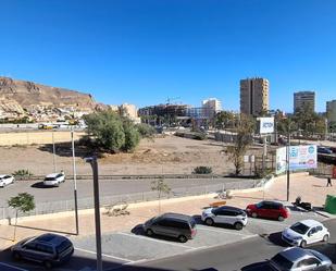 Vista exterior de Pis en venda en Roquetas de Mar amb Aire condicionat, Calefacció i Terrassa