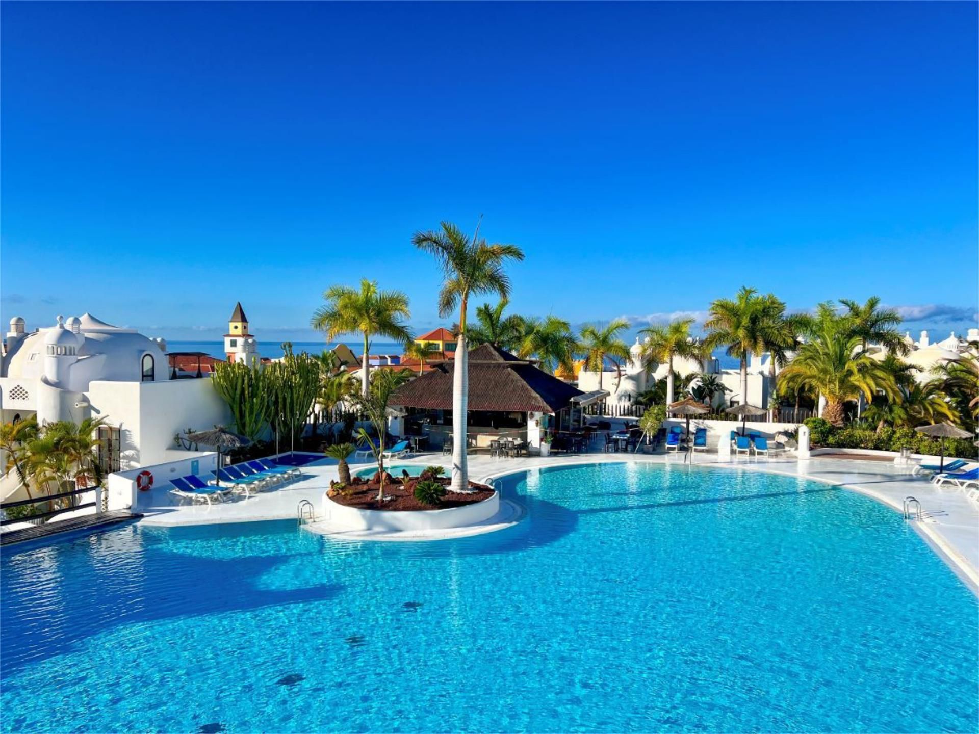 Swimming pool of Flat for sale in Adeje  with Terrace and Swimming Pool