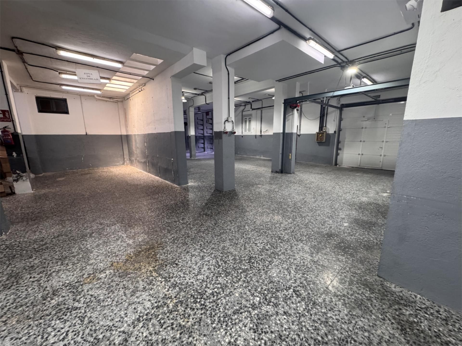 Industrial buildings to rent in  Madrid Capital