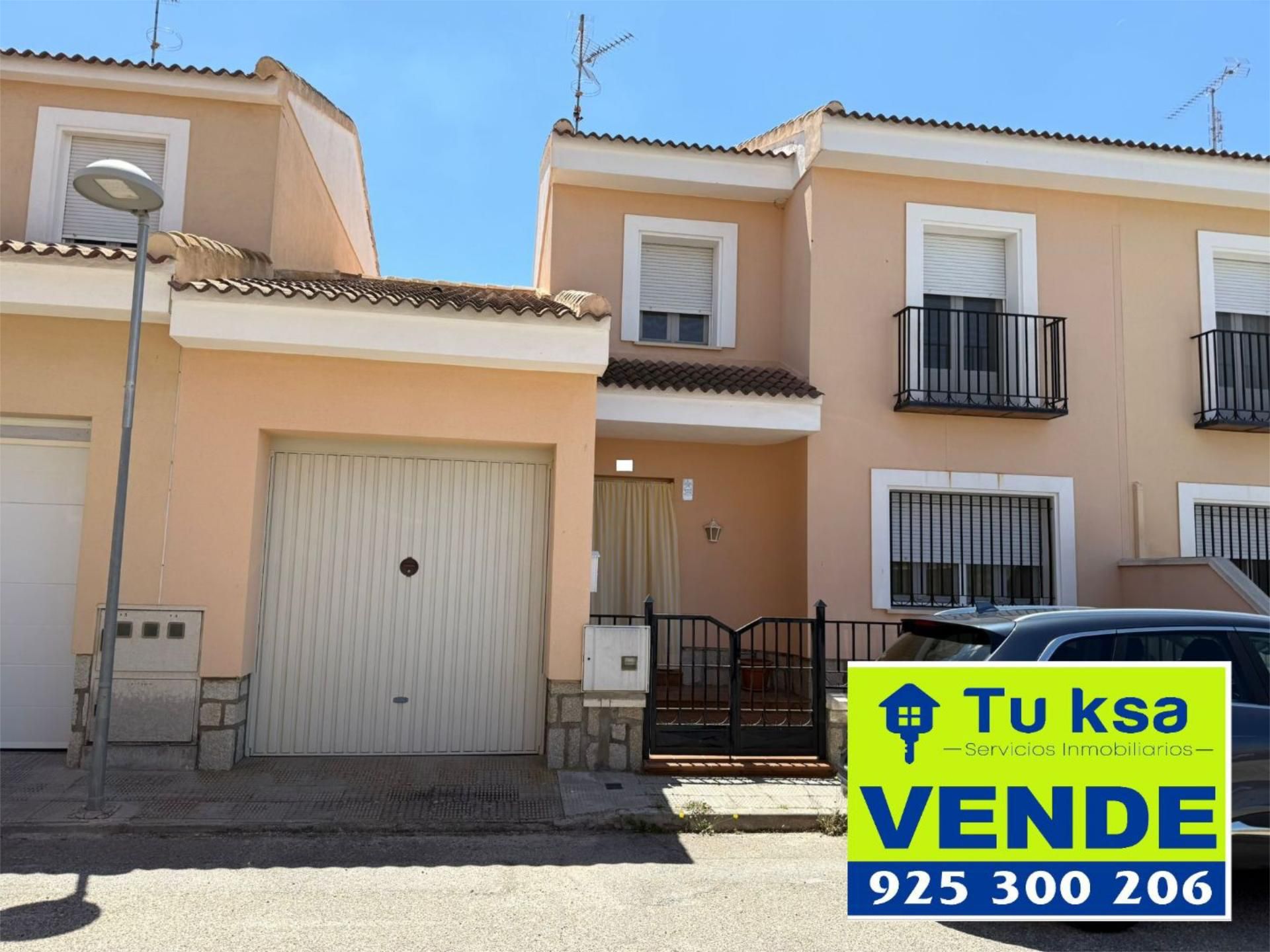 Exterior view of House or chalet for sale in Mora  with Heating