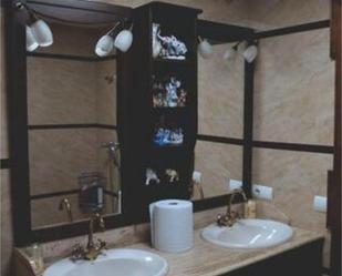 Bany de Casa o xalet en venda en Ronda amb Calefacció, Jardí privat i Terrassa