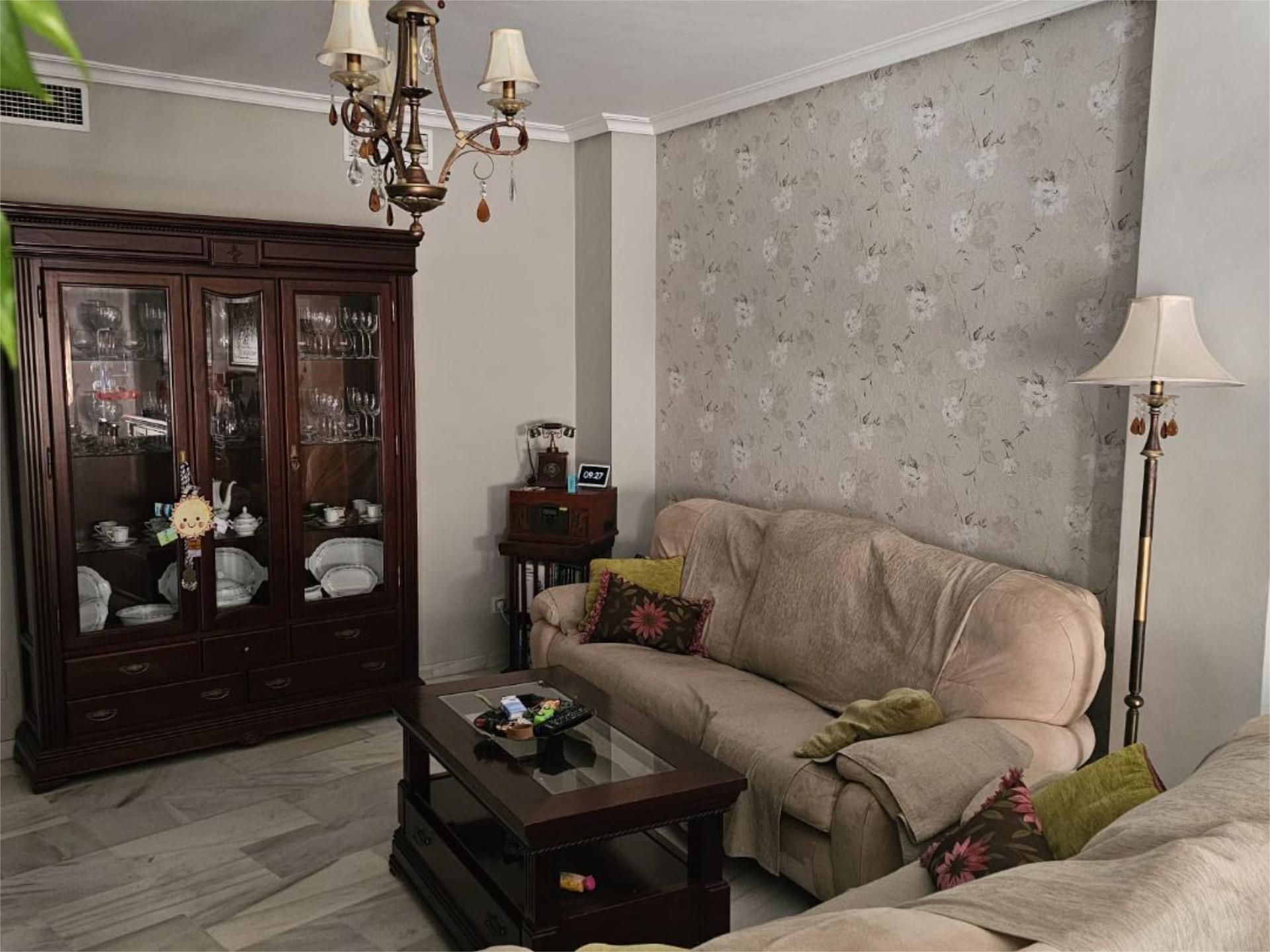 Sala d'estar de Pis de lloguer en Andújar amb Aire condicionat, Calefacció i Moblat