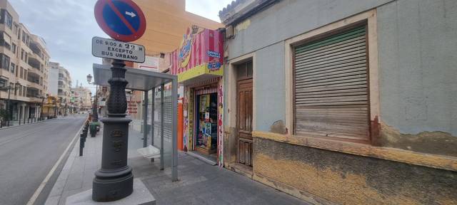 Local comercial en Alquiler en Avinguda del País Valencià, 6 en Pueblo