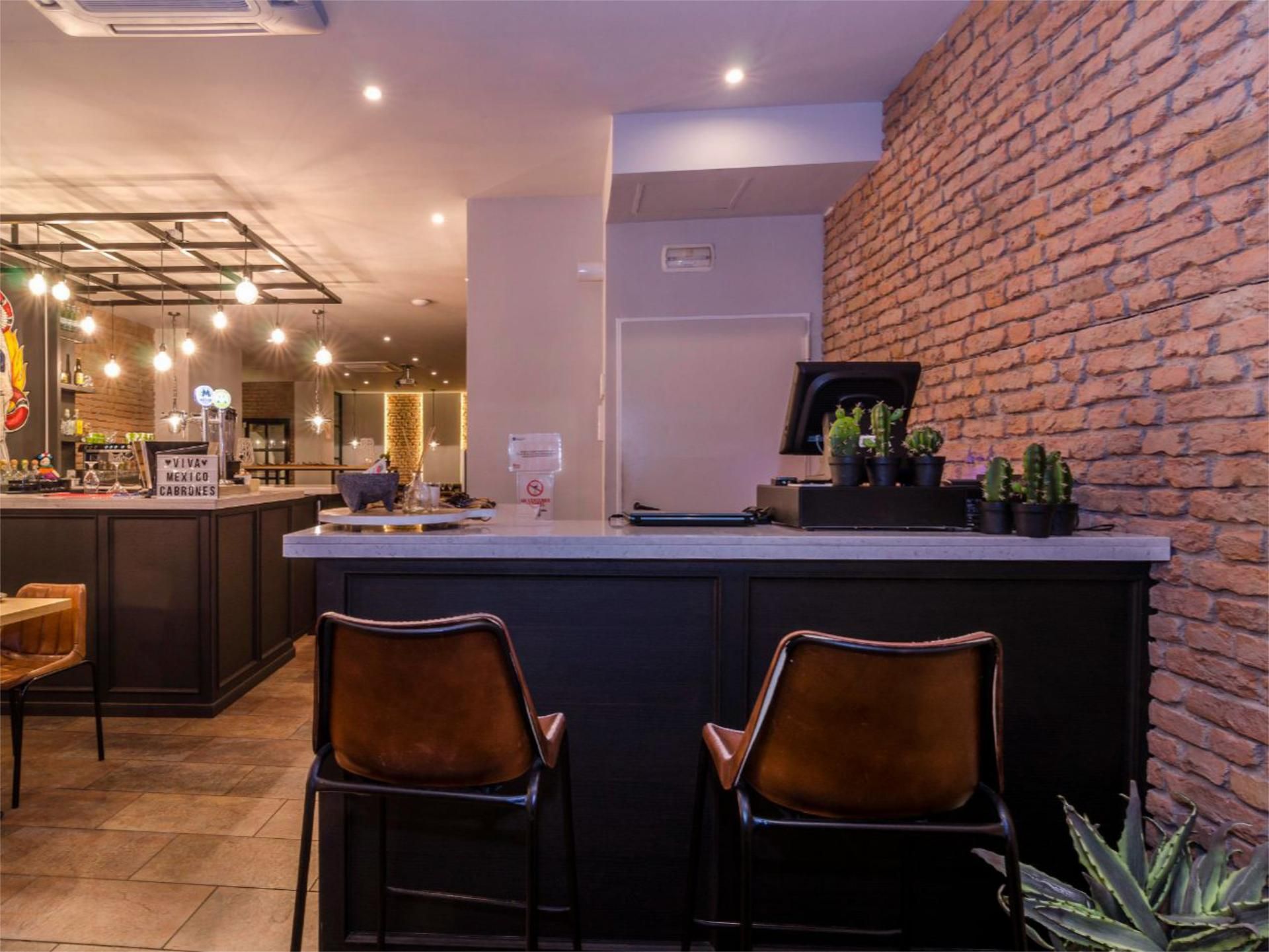 Premises for sale in Sitges  with Air Conditioner, Heating and Furnished