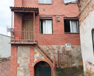 Exterior view of House or chalet for sale in Nalda