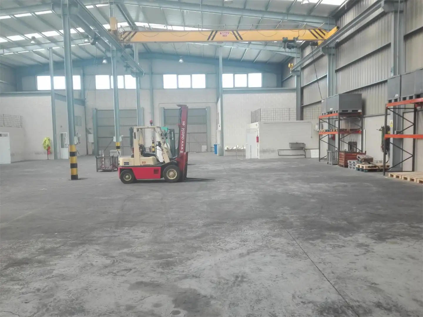 Nave industrial de alquiler en Bárcena de Cicero con Amueblado