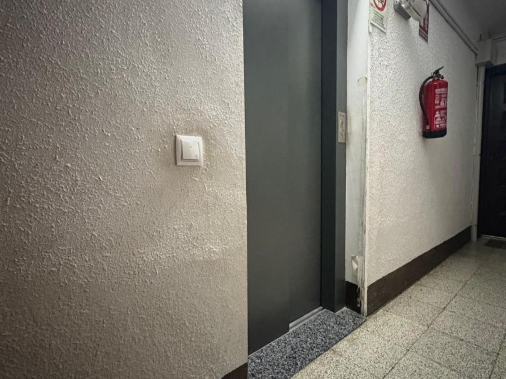 Flat for sale in Santa Coloma de Gramenet  with Balcony
