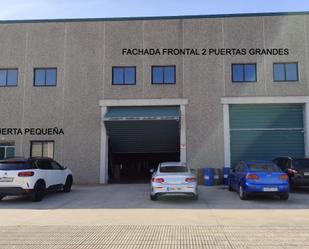 Vista exterior de Nau industrial en venda en Alcarràs