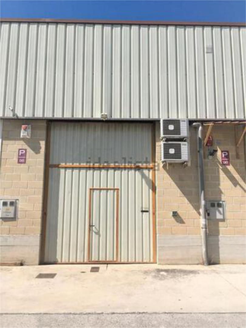 Exterior view of Industrial buildings to rent in  Pamplona / Iruña  with Air Conditioner