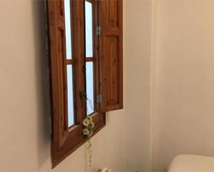 Flat to rent in  Valencia Capital  with Air Conditioner and Balcony