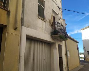 Vista exterior de Finca rústica en venda en Alcampell amb Terrassa i Balcó