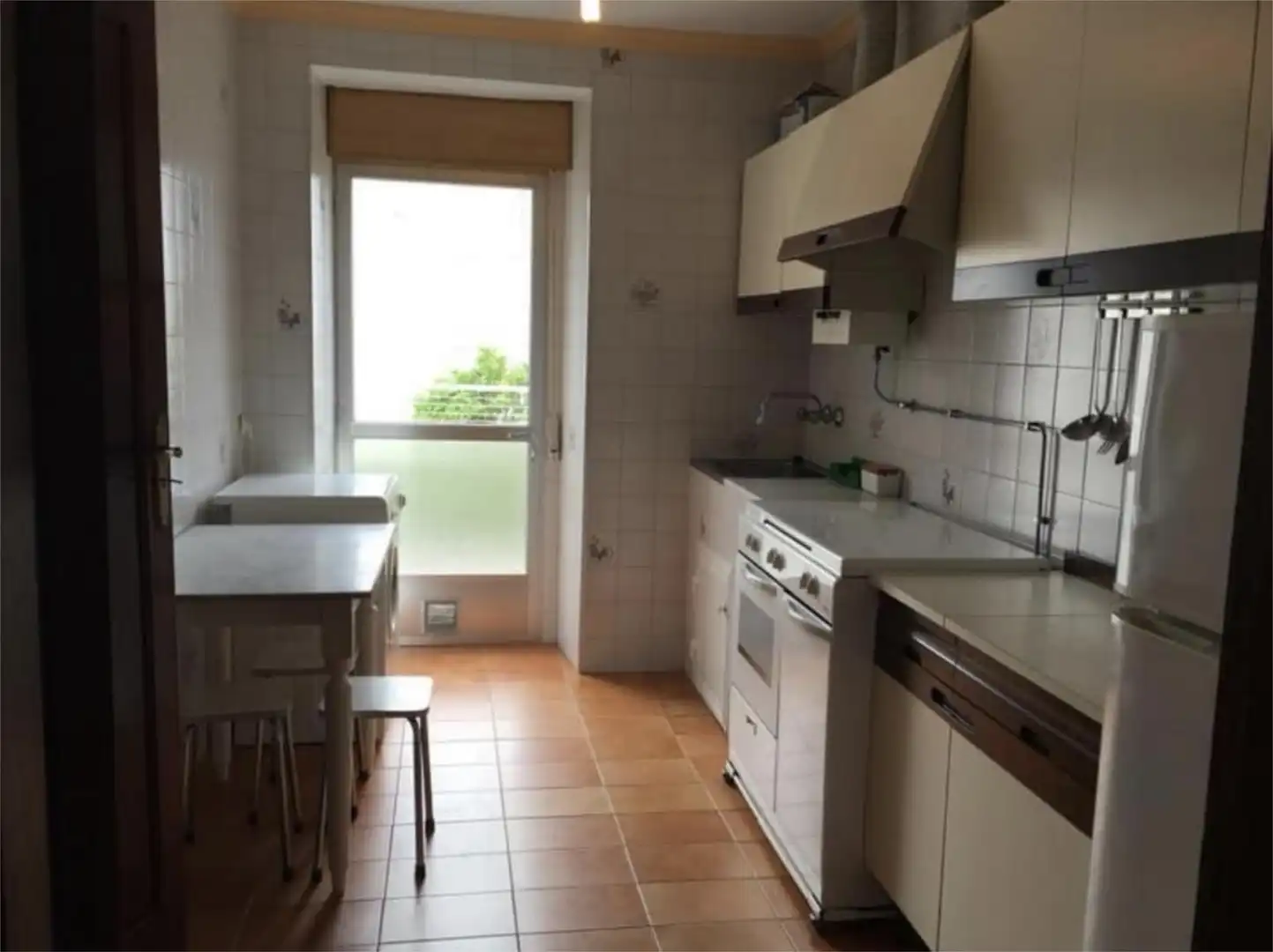 Planta baixa de lloguer a Rúa Domingo A. de Ledo, 7, Sanxenxo pueblo Cuina de Planta baixa de lloguer en Sanxenxo amb Moblat, Forn i Rentadora