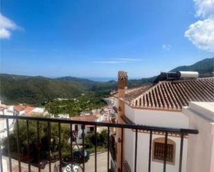 Vista exterior de Casa adosada en venda en Ojén amb Terrassa