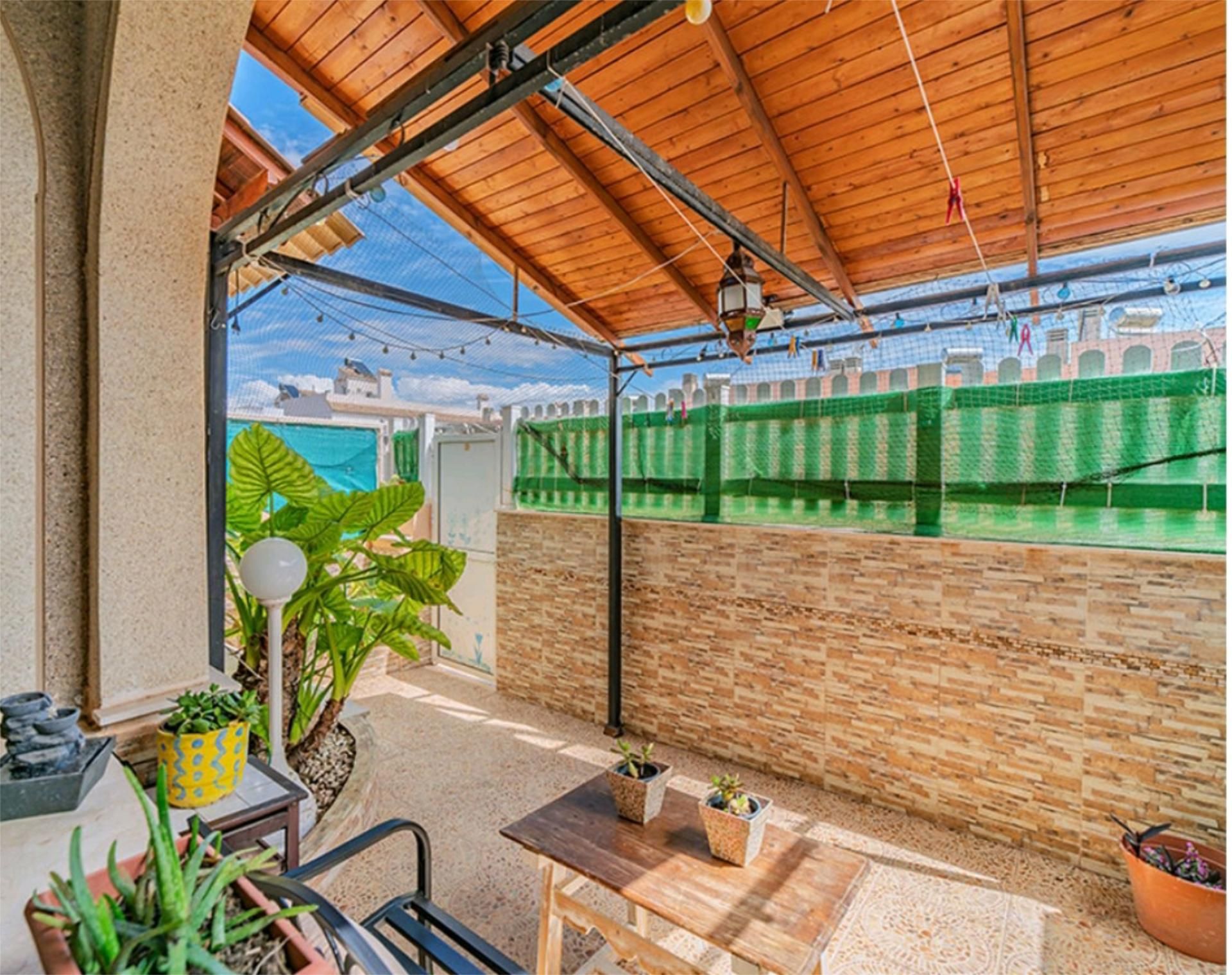 Jardí de Pis en venda en Santa Pola amb Aire condicionat, Terrassa i Piscina