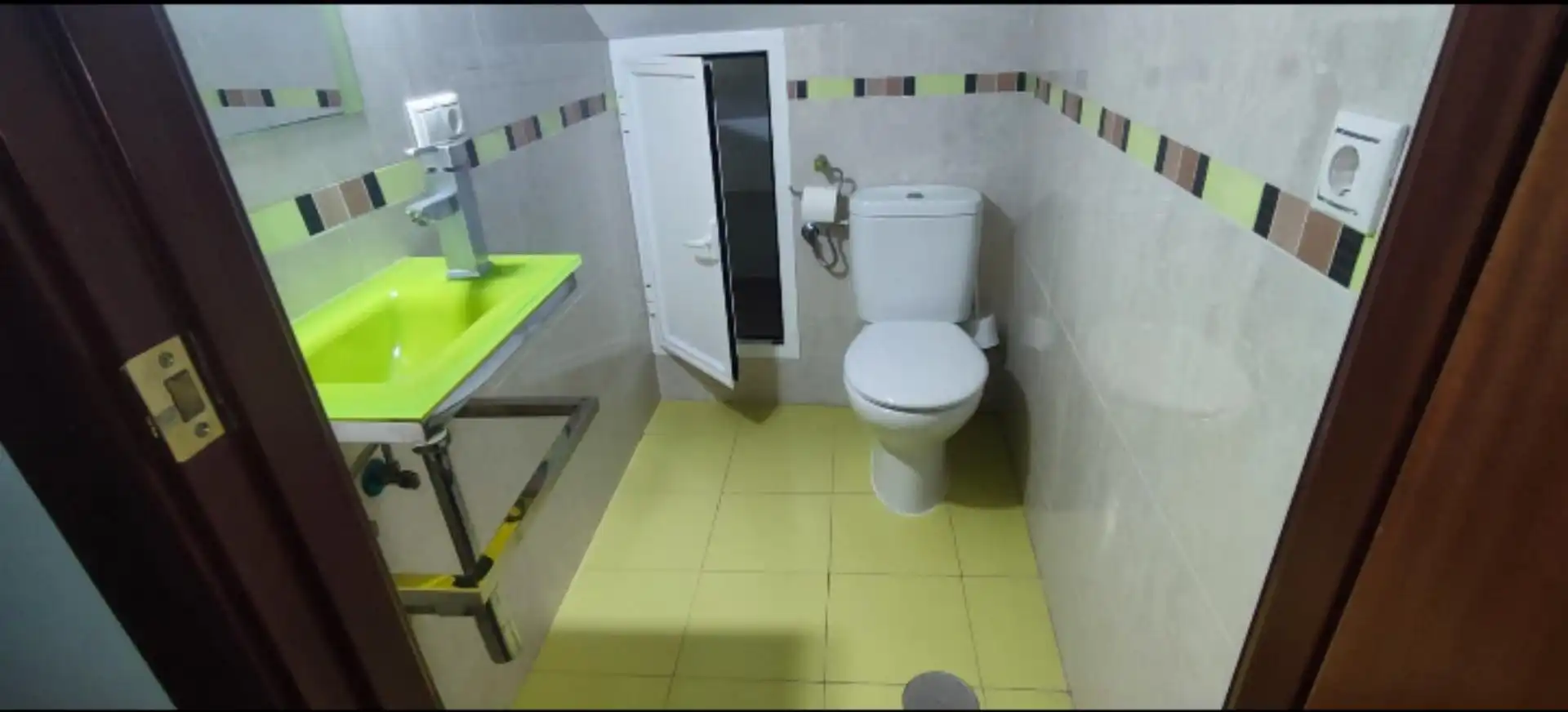 Bathroom of Duplexes for sale in Lucena  with Terrace