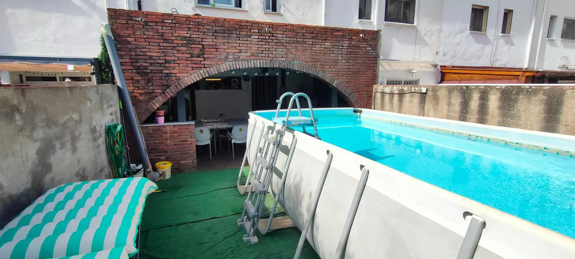 Casa adosada en venda a Carrer del Tibidabo, 33, Les Arenes - La Grípia Can Montllor Piscina de Casa adosada en venda en Terrassa amb Aire condicionat, Terrassa i Piscina