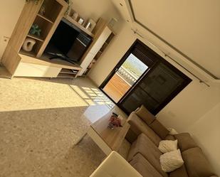 Living room of Flat to rent in Vélez-Málaga  with Air Conditioner, Furnished and Balcony