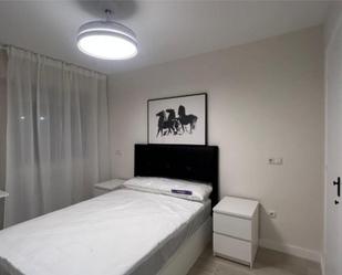 Bedroom of Flat to share in Fuenlabrada  with Heating, Terrace and Storage room