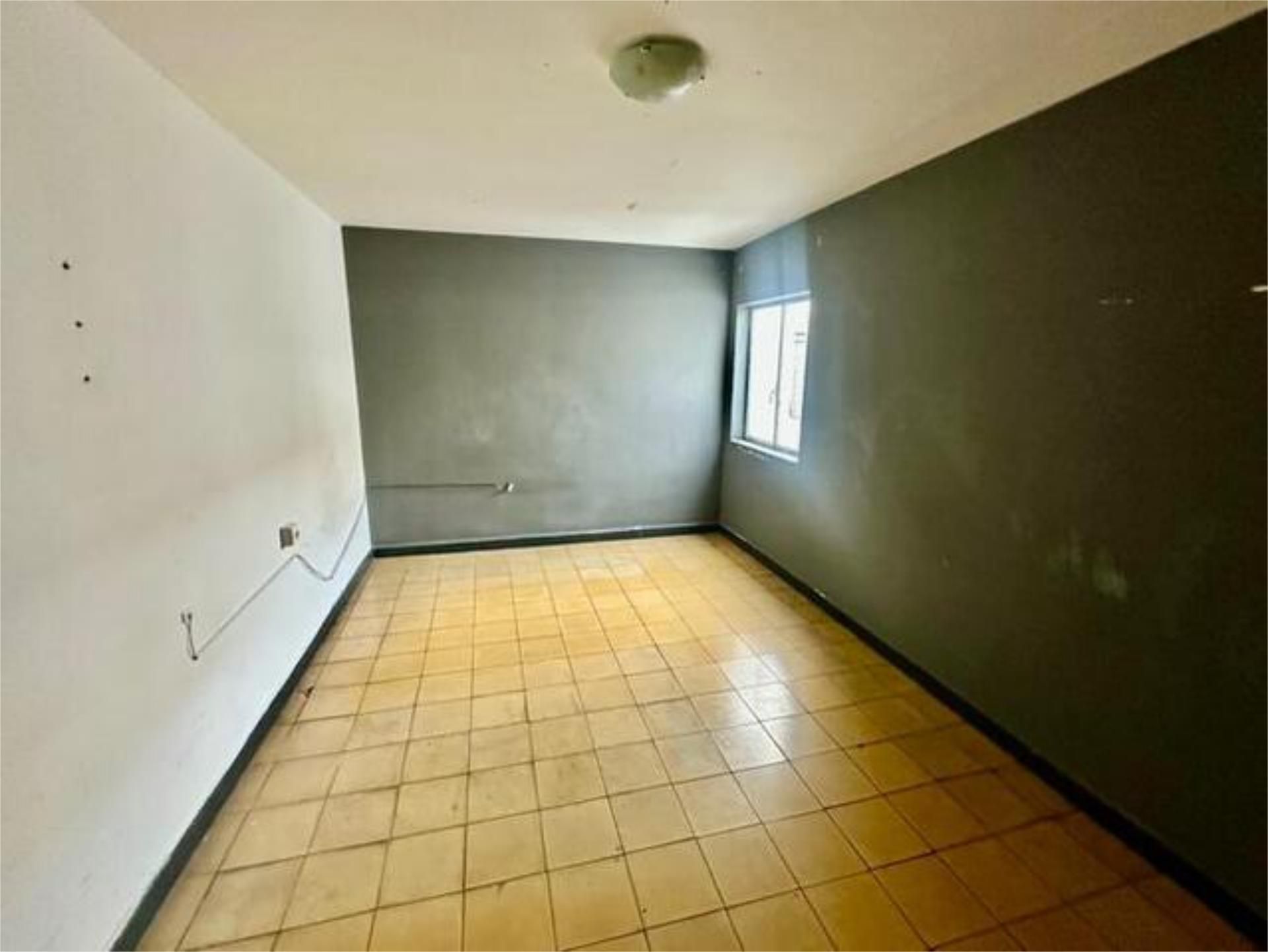 Piso en venta en  Jaén Capital