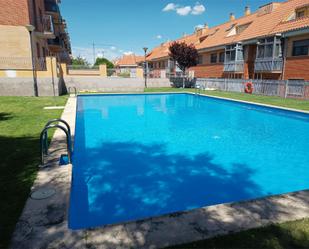 Piscina de Pis de lloguer en Salamanca Capital amb Calefacció, Parquet i Terrassa