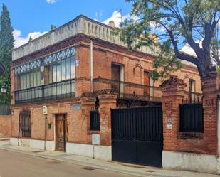 Exterior view of House or chalet for sale in Villaviciosa de Odón  with Terrace, Swimming Pool and Balcony