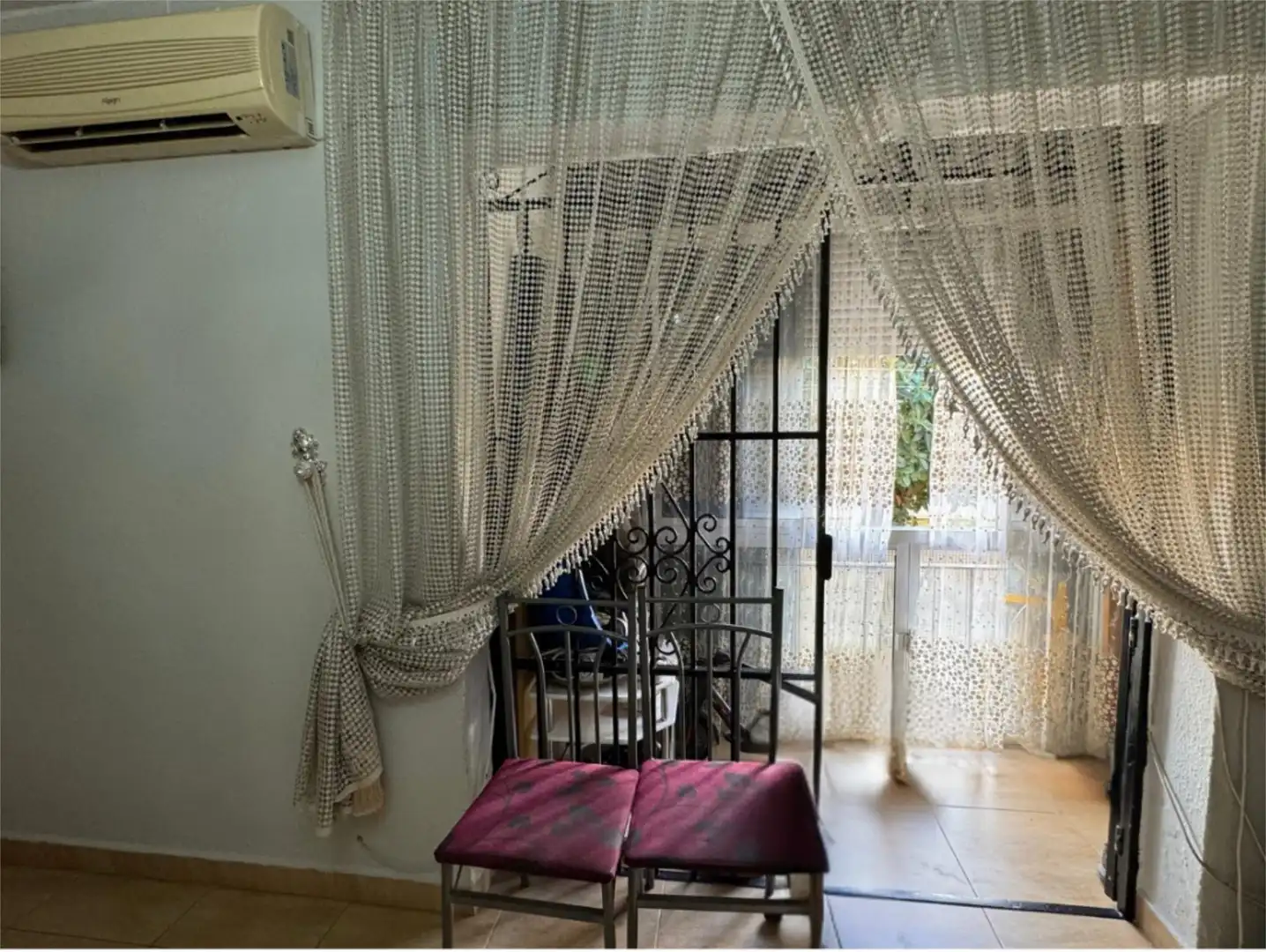 Flat for sale in Calle Salud de los Enfermos, 1, La Oliva Bedroom of Flat for sale in Sevilla with Air Conditioner