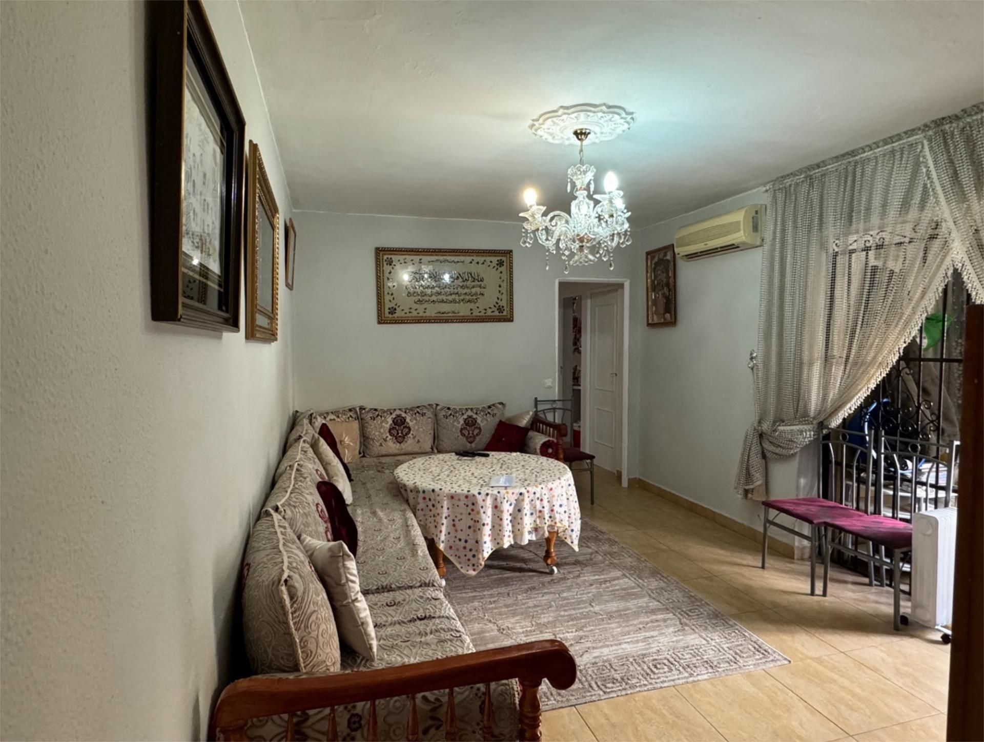 Living room of Flat for sale in  Sevilla Capital  with Air Conditioner