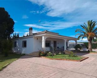 Exterior view of Single-family semi-detached for sale in Llíria  with Private garden, Terrace and Swimming Pool