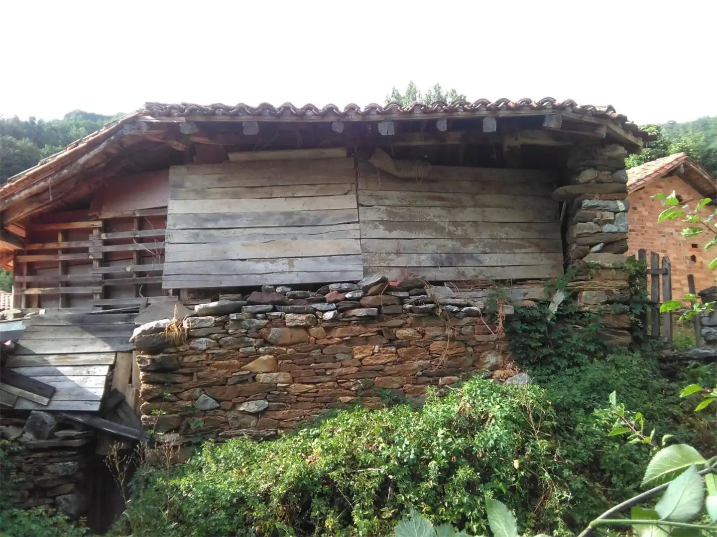 Casa adosada en venda a Rebanal de las Llantas, 8, Cervera de Pisuerga Vista exterior de Casa adosada en venda en Cervera de Pisuerga