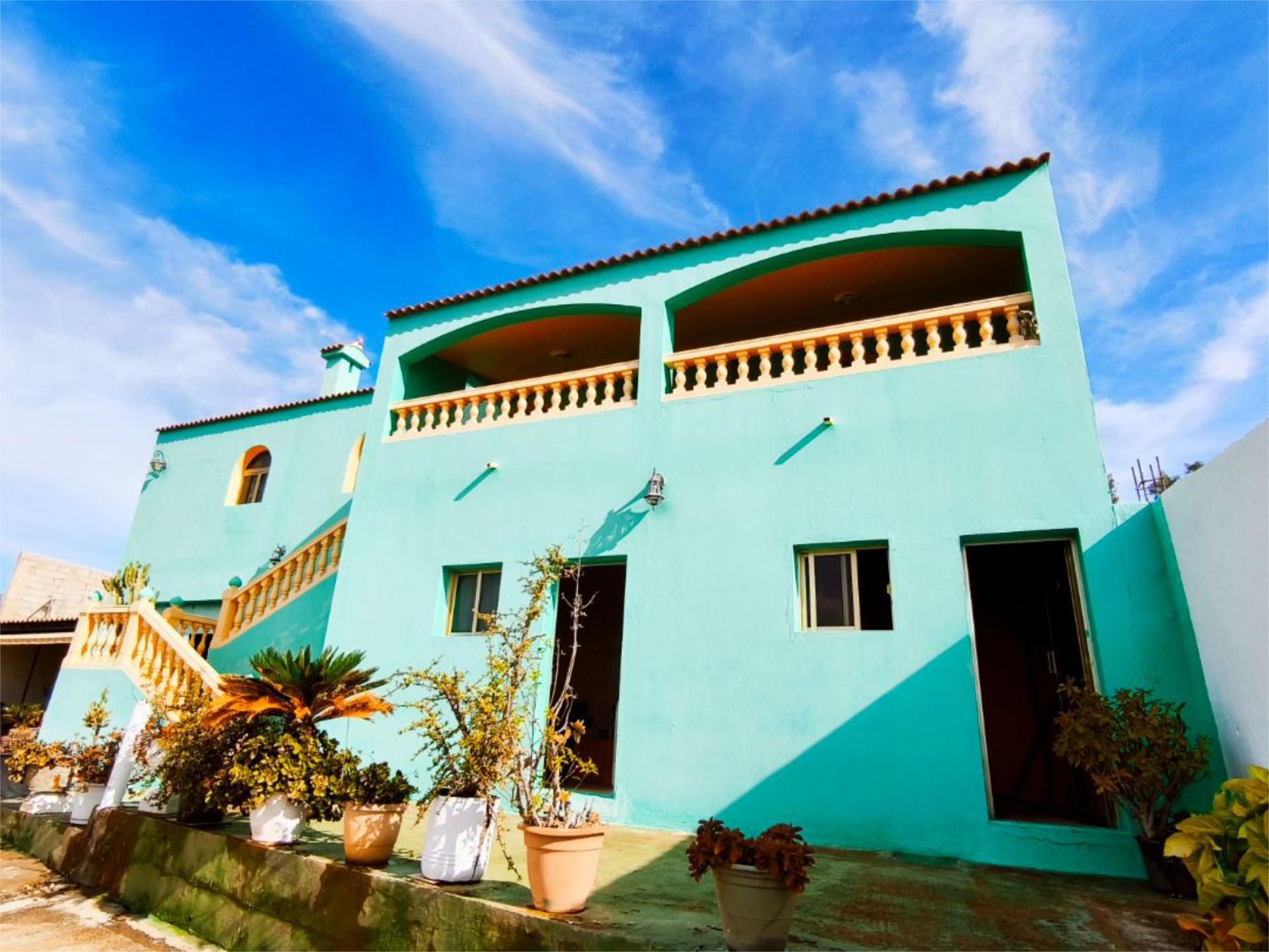 Exterior view of Flat for sale in San Bartolomé de Tirajana  with Private garden, Terrace and Storage room
