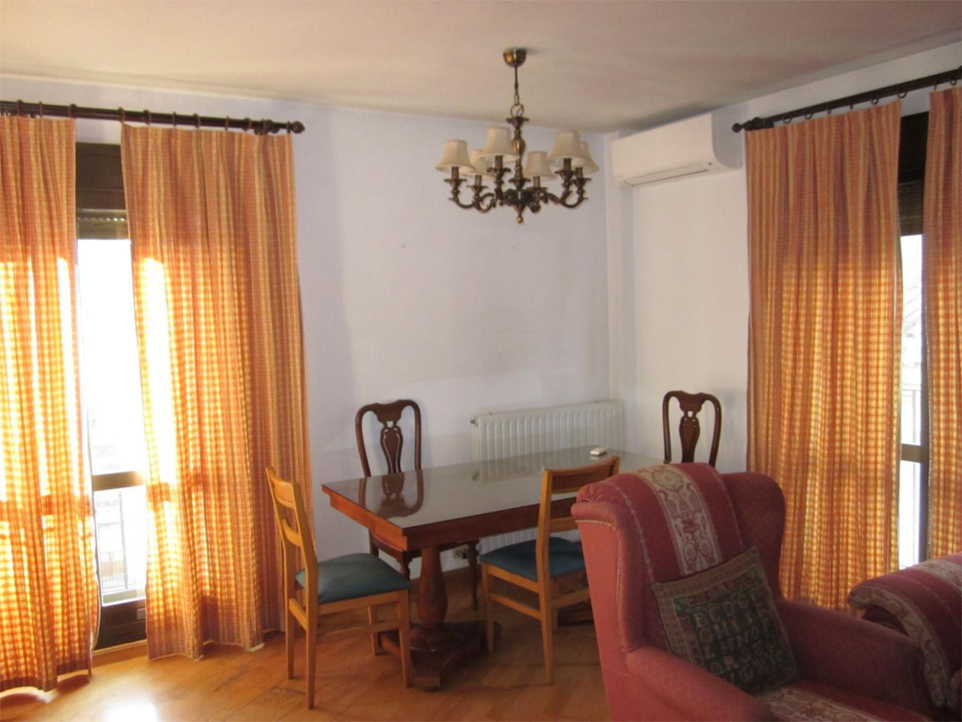 Flat to rent in Calle de la Cadena, 31, La Magdalena