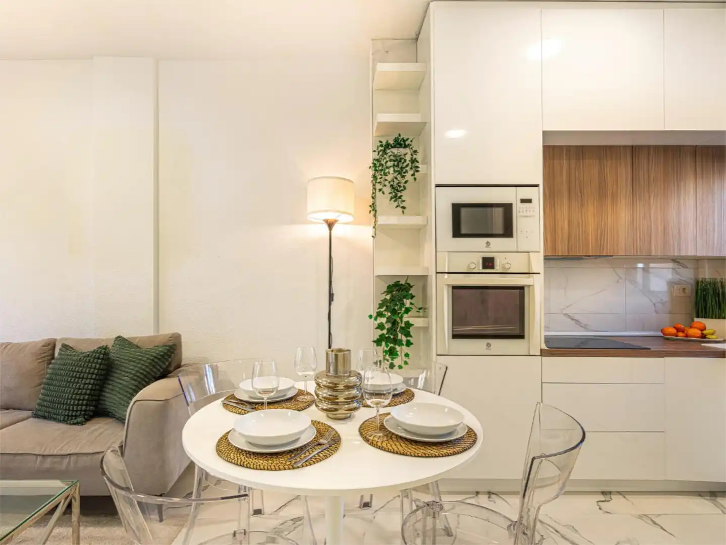 Casa adosada en venta en Calle Armiche, 28, Chayofa Cocina de Casa adosada en venta en Arona con Piscina, Amueblado y Videoportero