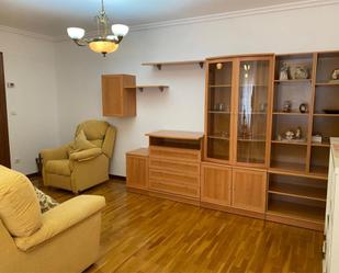 Sala d'estar de Pis per a compartir en Palencia Capital amb Calefacció, Parquet i Moblat