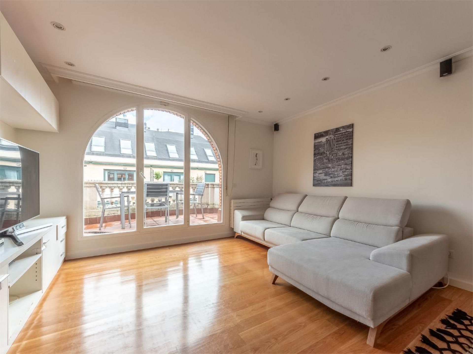 Living room of Flat for sale in Bilbao   with Terrace