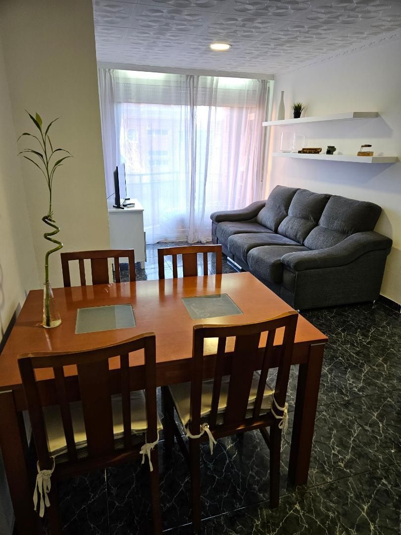 Living room of Flat to share in Sabadell  with Furnished, Oven and Washing machine