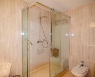 Bathroom of Flat to rent in  Jaén Capital  with Air Conditioner and Balcony
