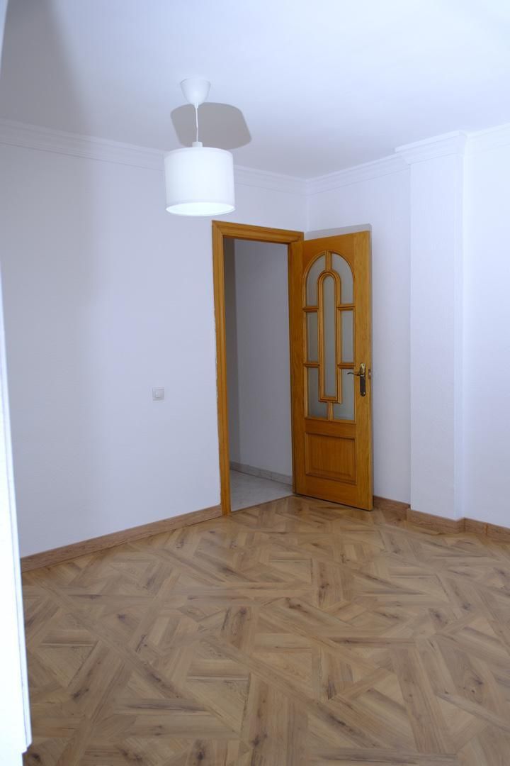 Flat to rent in Málaga Capital  with Air Conditioner, Parquet flooring and Terrace