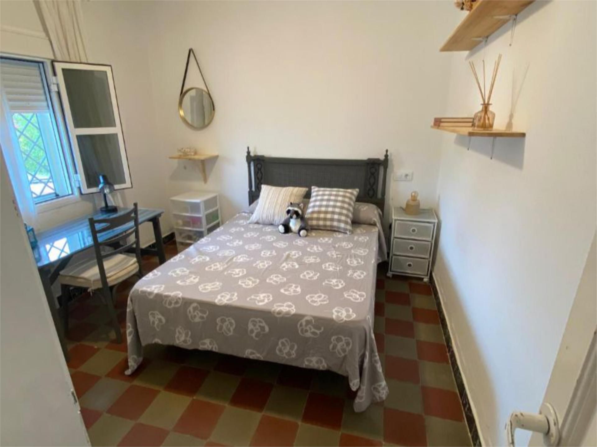 Bedroom of Single-family semi-detached to share in  Sevilla Capital  with Furnished