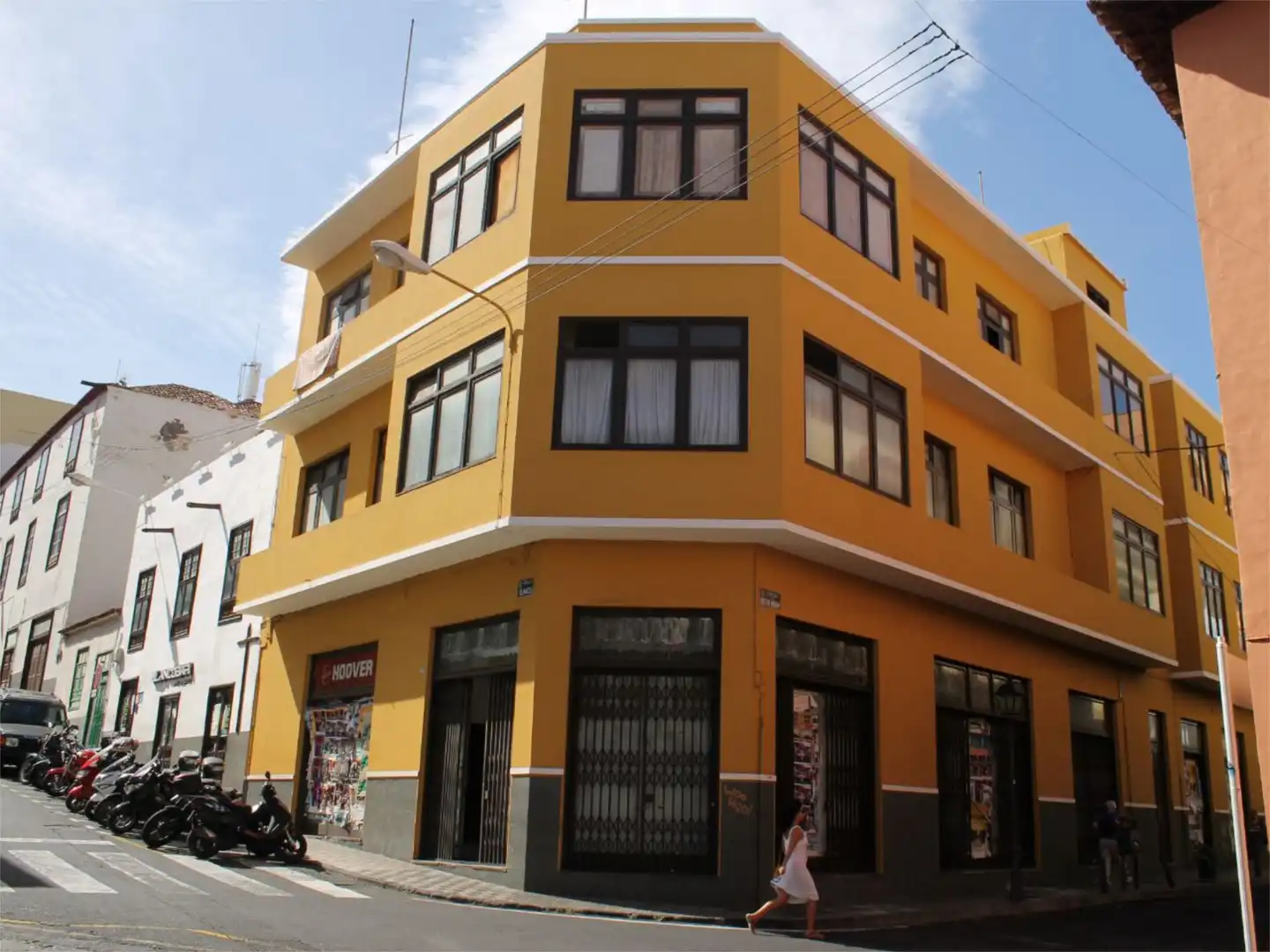 Casa adosada en venta en Calle Blanco, 16, Playa Jardín Vista exterior de Casa adosada en venta en Puerto de la Cruz con Balcón